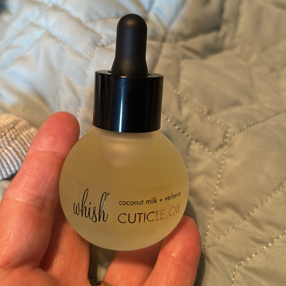 NWT Whish Cuticle Oil, coconut milk + verbena, calms irritation, 30ml, ❤️❤️❤️ - Picture 4 of 4